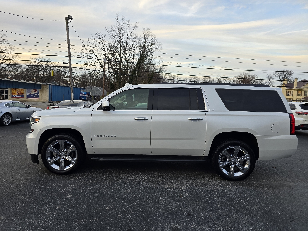 Chevrolet Suburban LT 4WD 2016