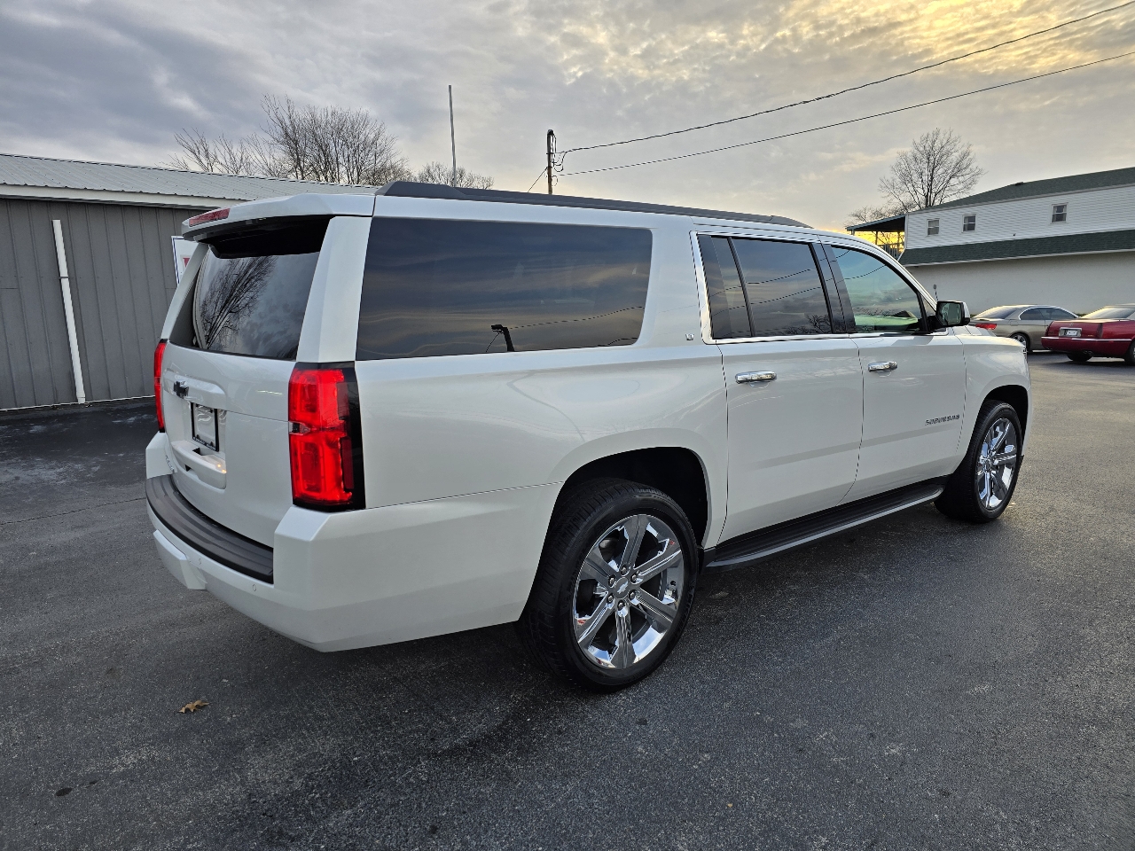Chevrolet Suburban LT 4WD 2016