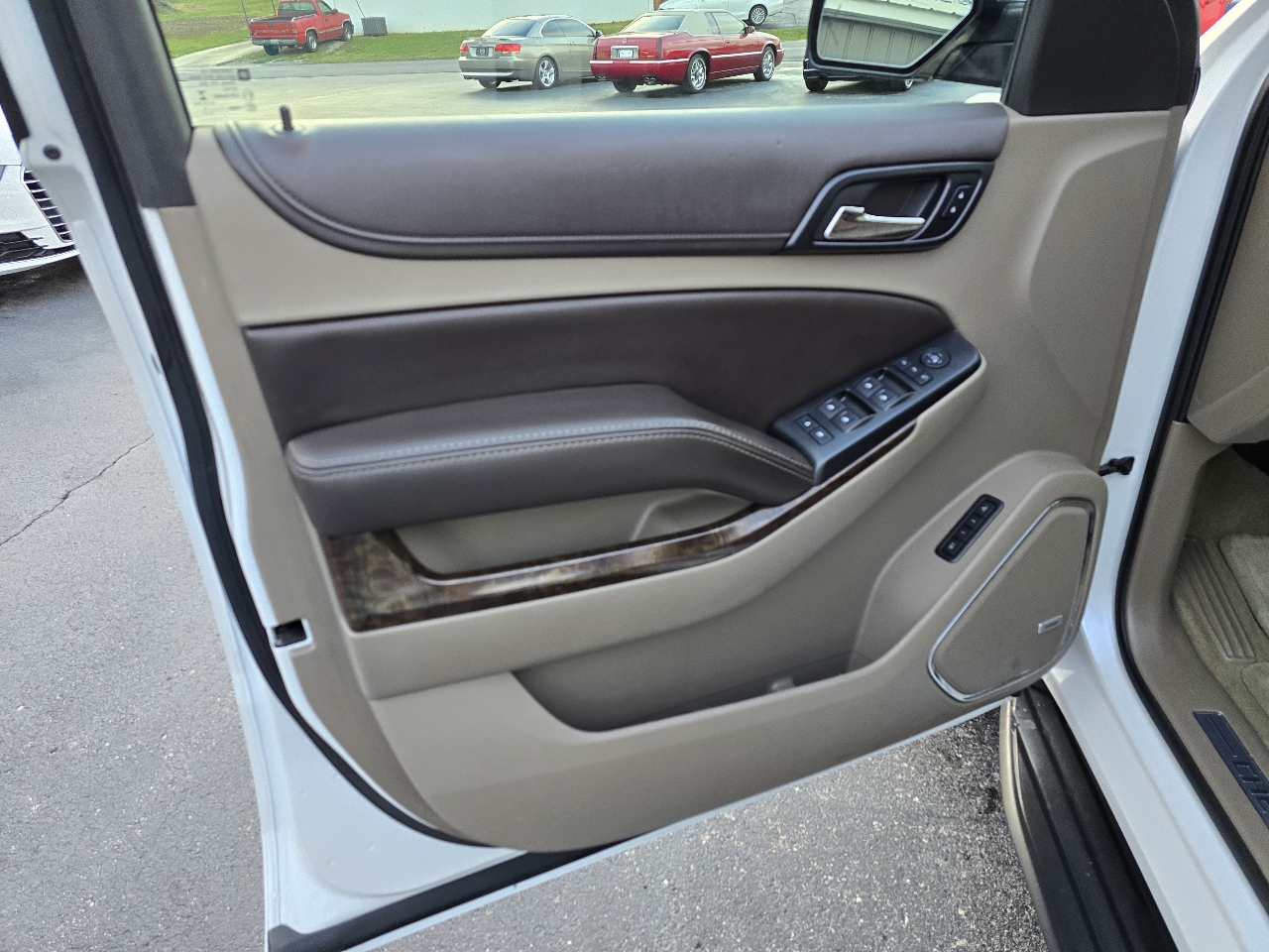 Chevrolet Suburban LT 4WD 2016