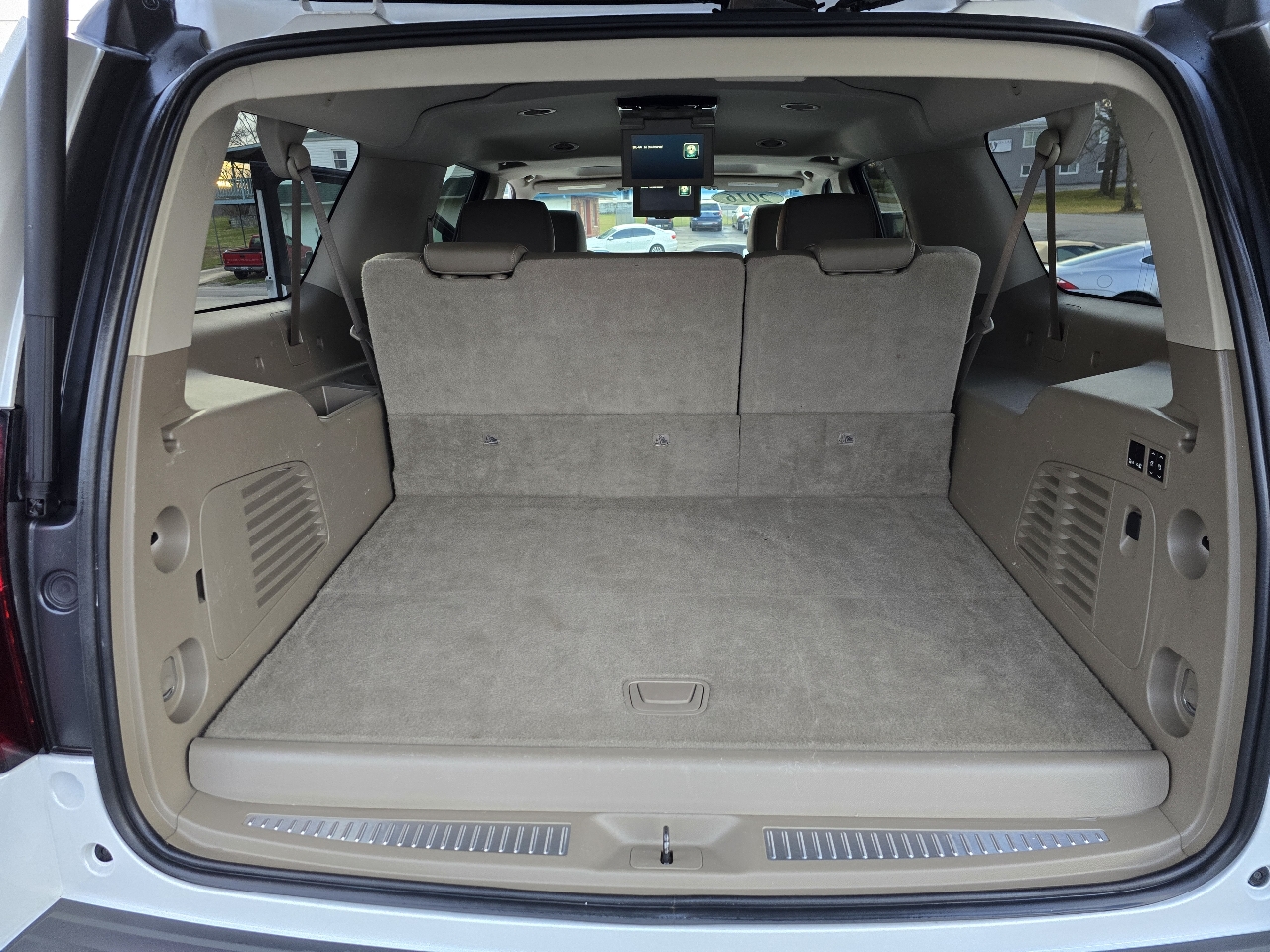 Chevrolet Suburban LT 4WD 2016