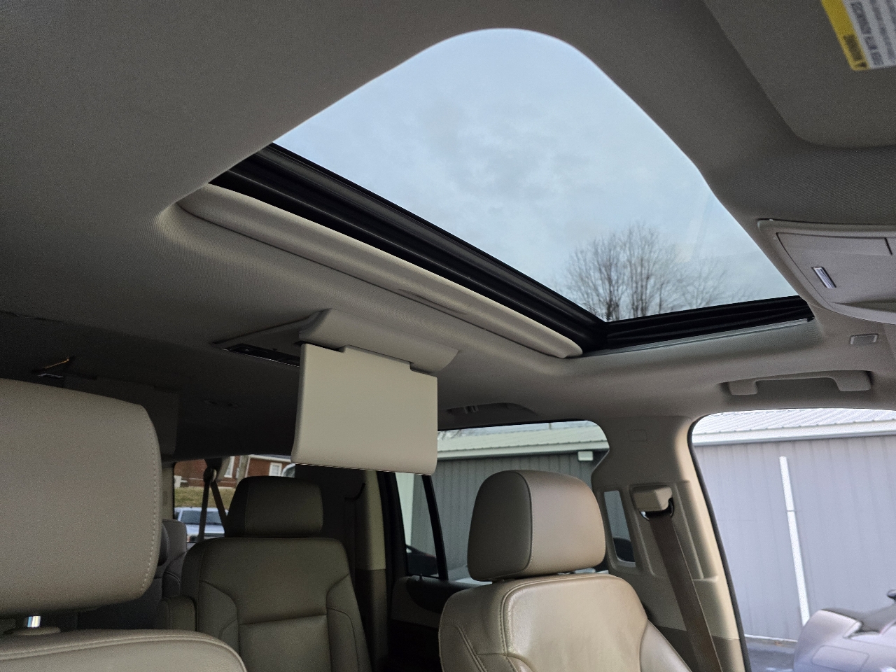 Chevrolet Suburban LT 4WD 2016