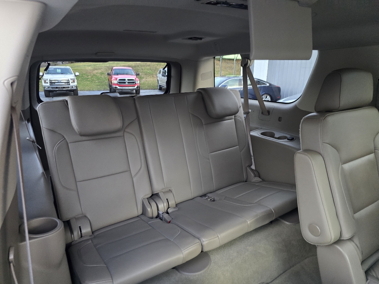 Chevrolet Suburban LT 4WD 2016