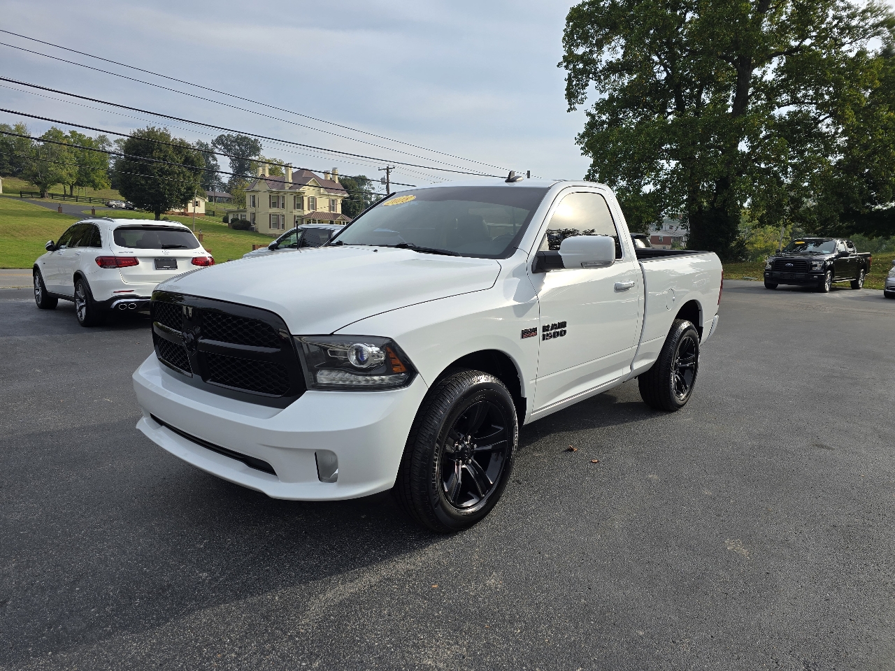 2018 RAM 1500 Night 4x4 Regular Cab 6'4" Box
