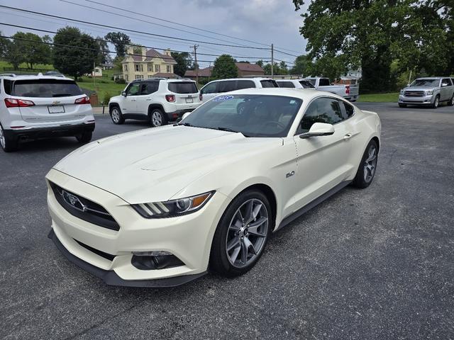 White 2015 Ford Mustang Coupe Rear-Wheel Drive 6-Speed Automatic