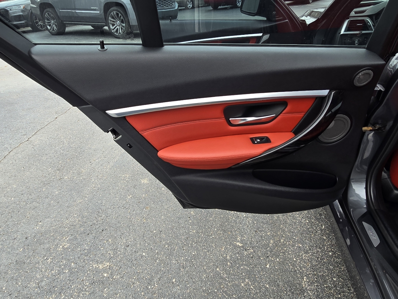 BMW 3-Series 328i xDrive Sedan 2016