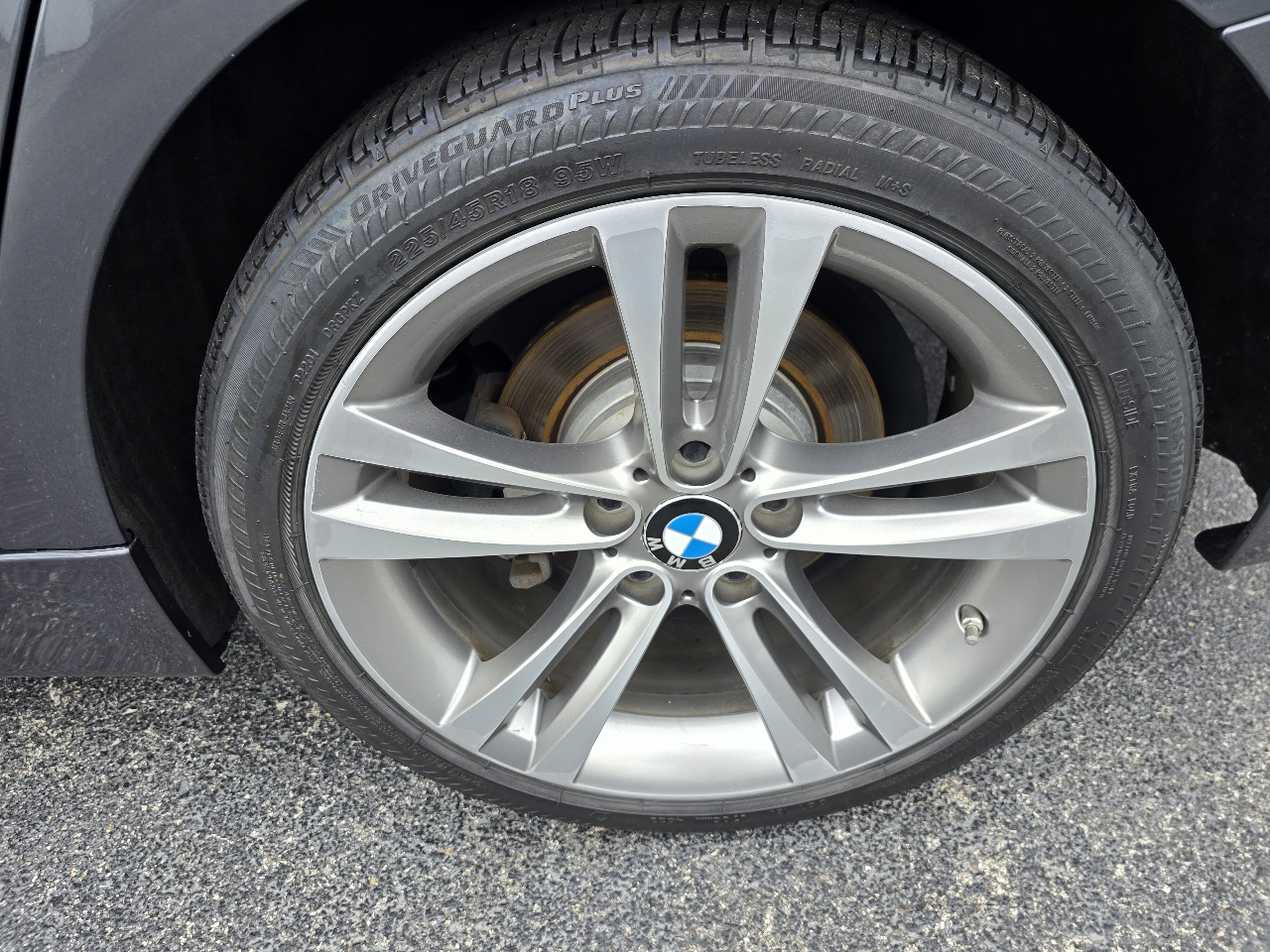 BMW 3-Series 328i xDrive Sedan 2016