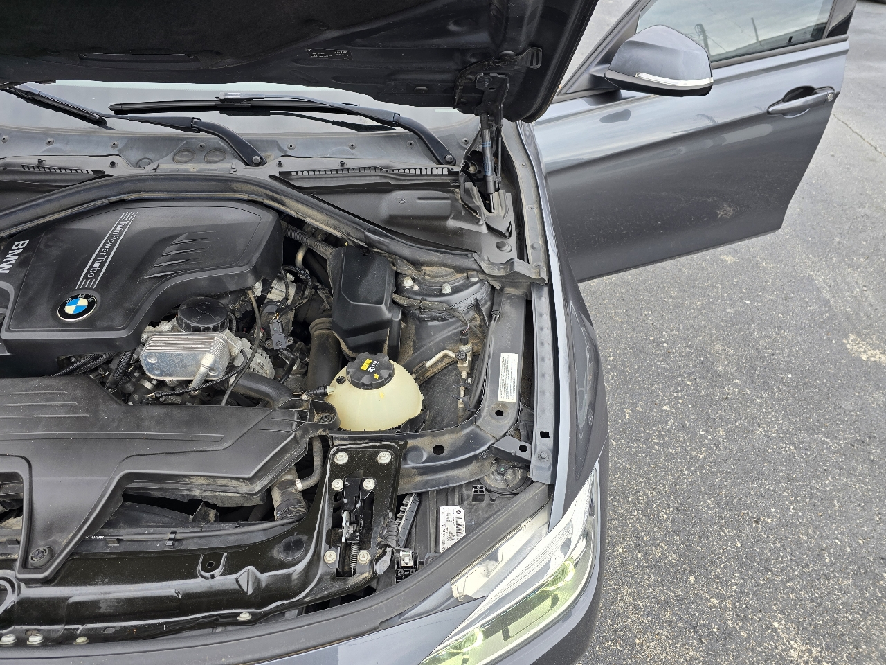 BMW 3-Series 328i xDrive Sedan 2016