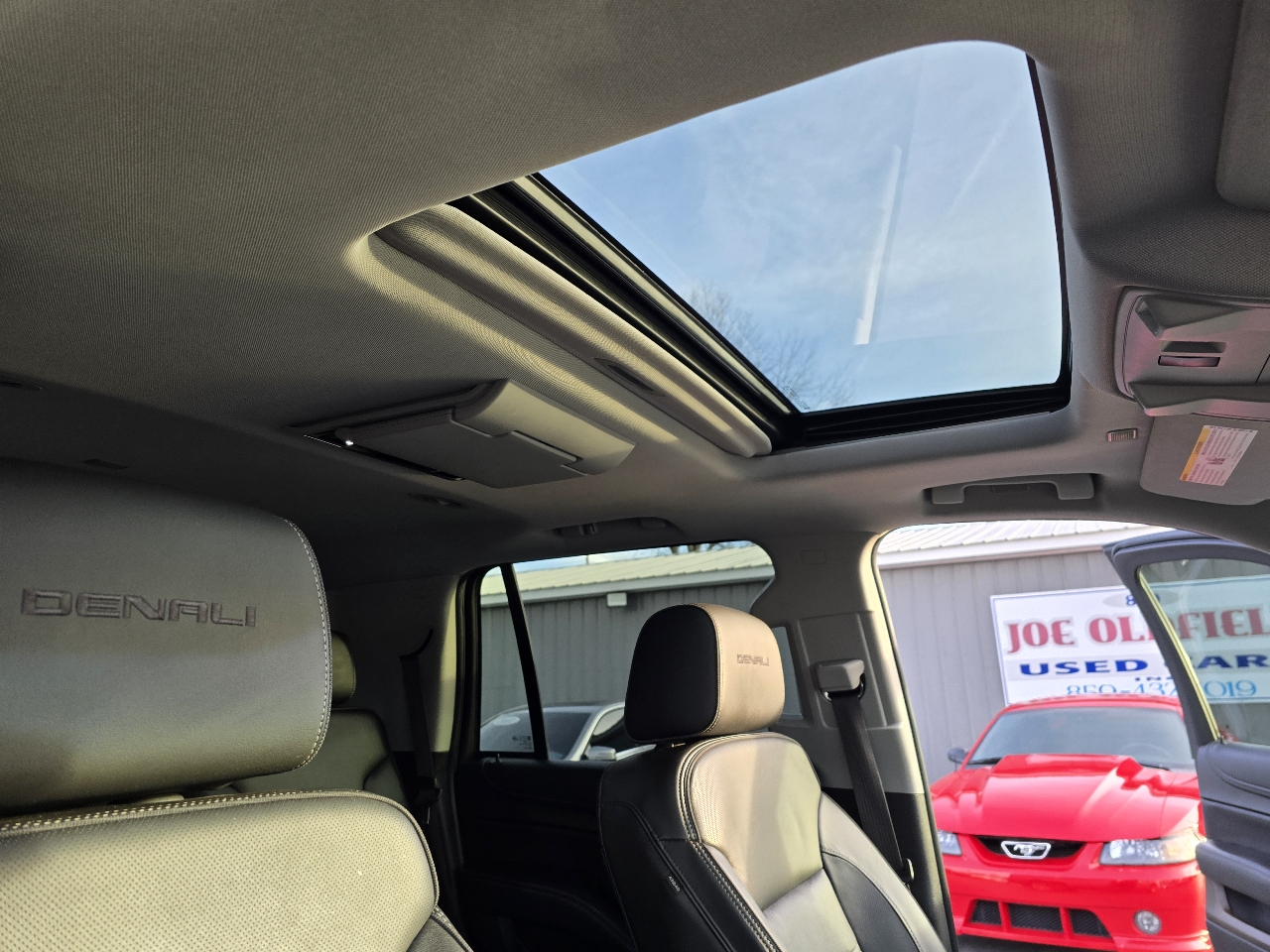 GMC Yukon Denali 4WD 2018