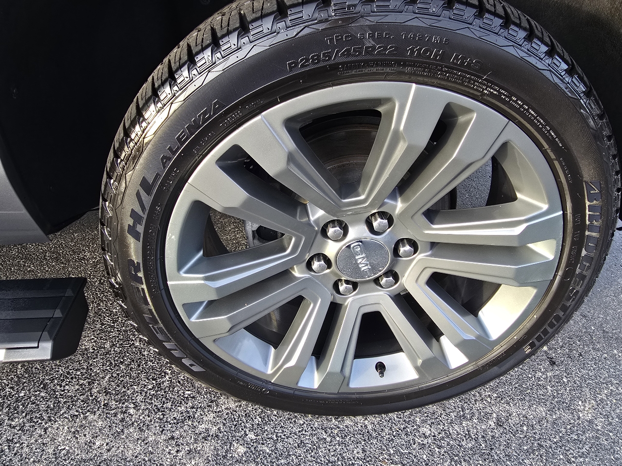 GMC Yukon Denali 4WD 2018