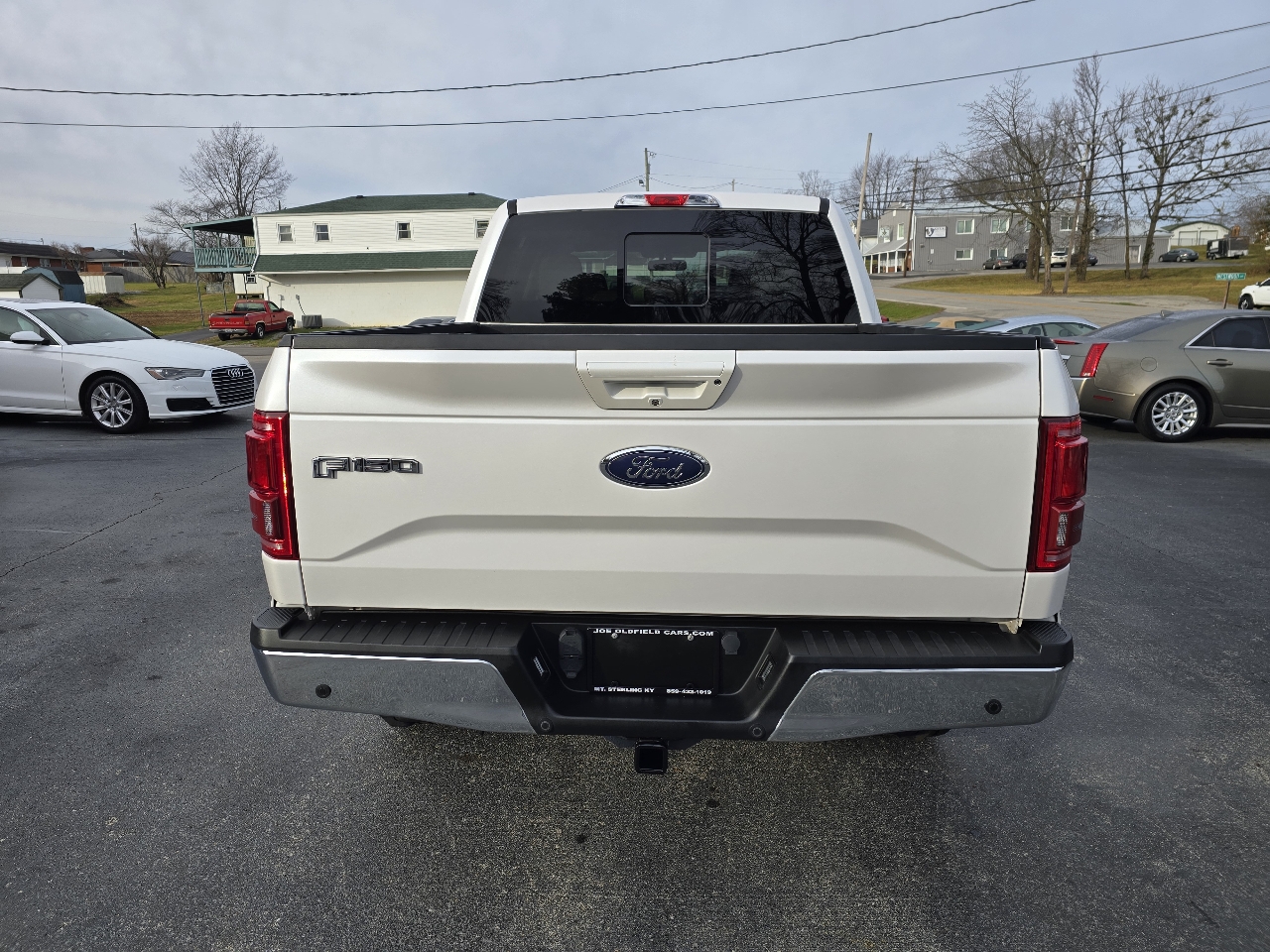 Ford F-150 4WD SuperCrew 145" Lariat 2015