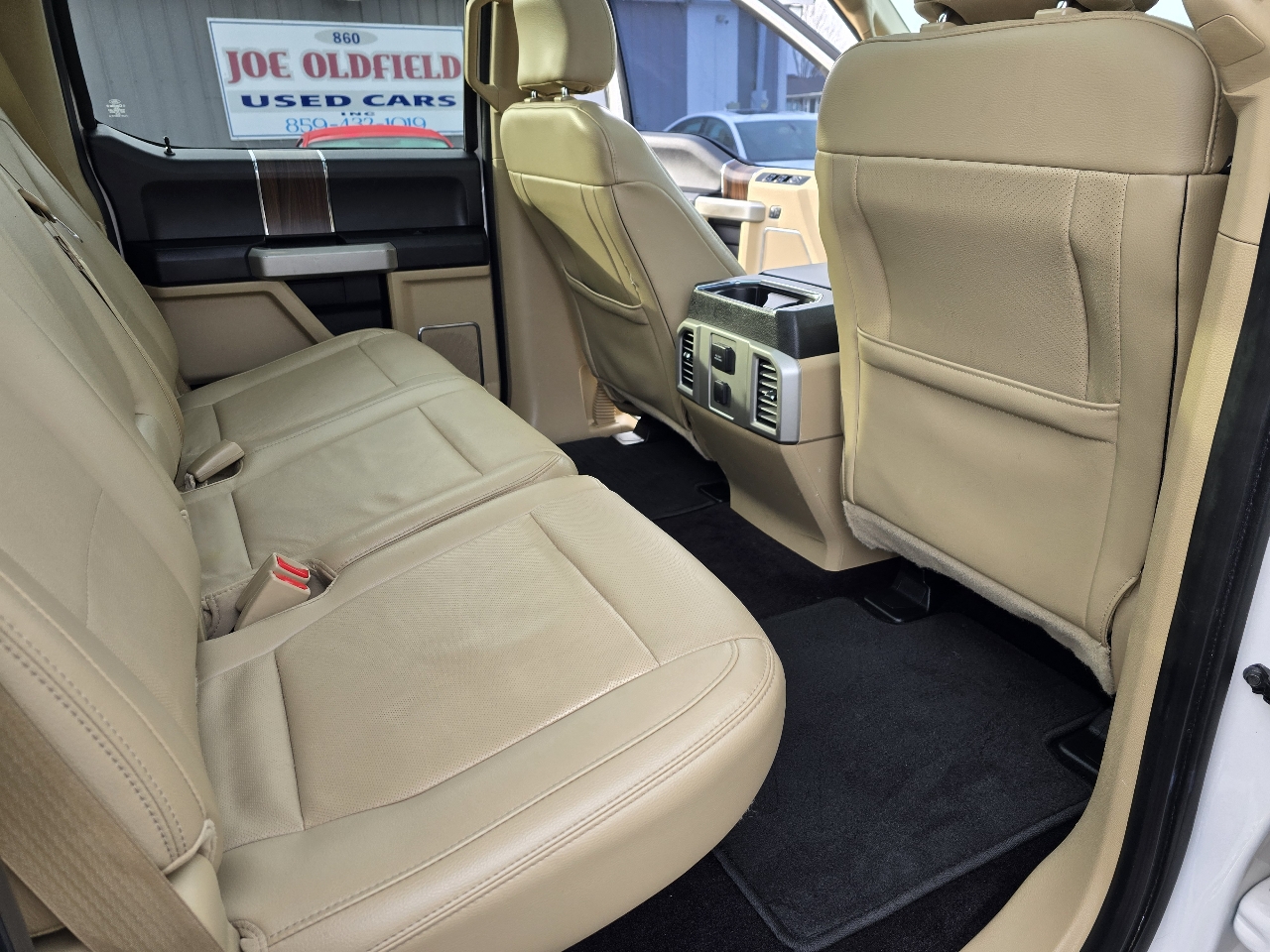 Ford F-150 4WD SuperCrew 145" Lariat 2015