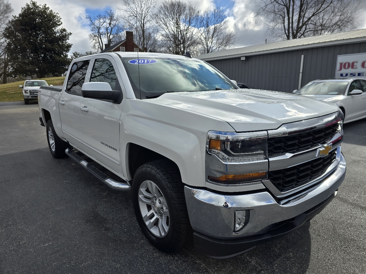 Chevrolet Silverado 1500 4WD Crew Cab 143.5" LT 2017