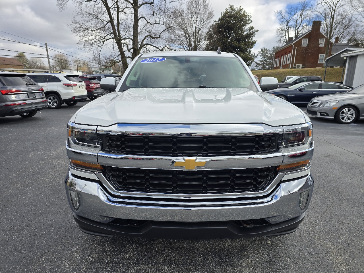 Chevrolet Silverado 1500 4WD Crew Cab 143.5" LT 2017