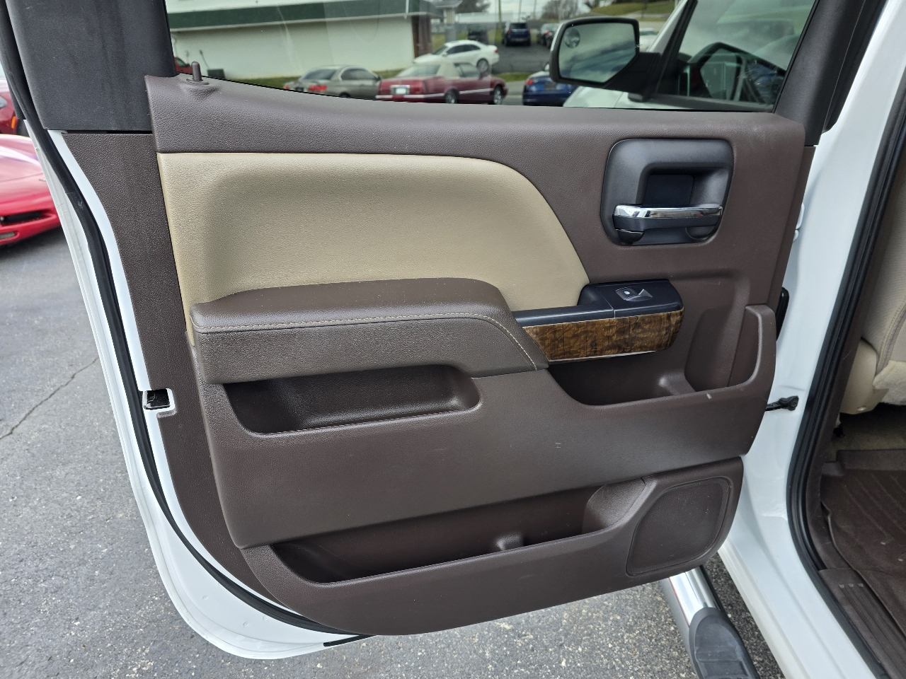 Chevrolet Silverado 1500 4WD Crew Cab 143.5" LT 2017