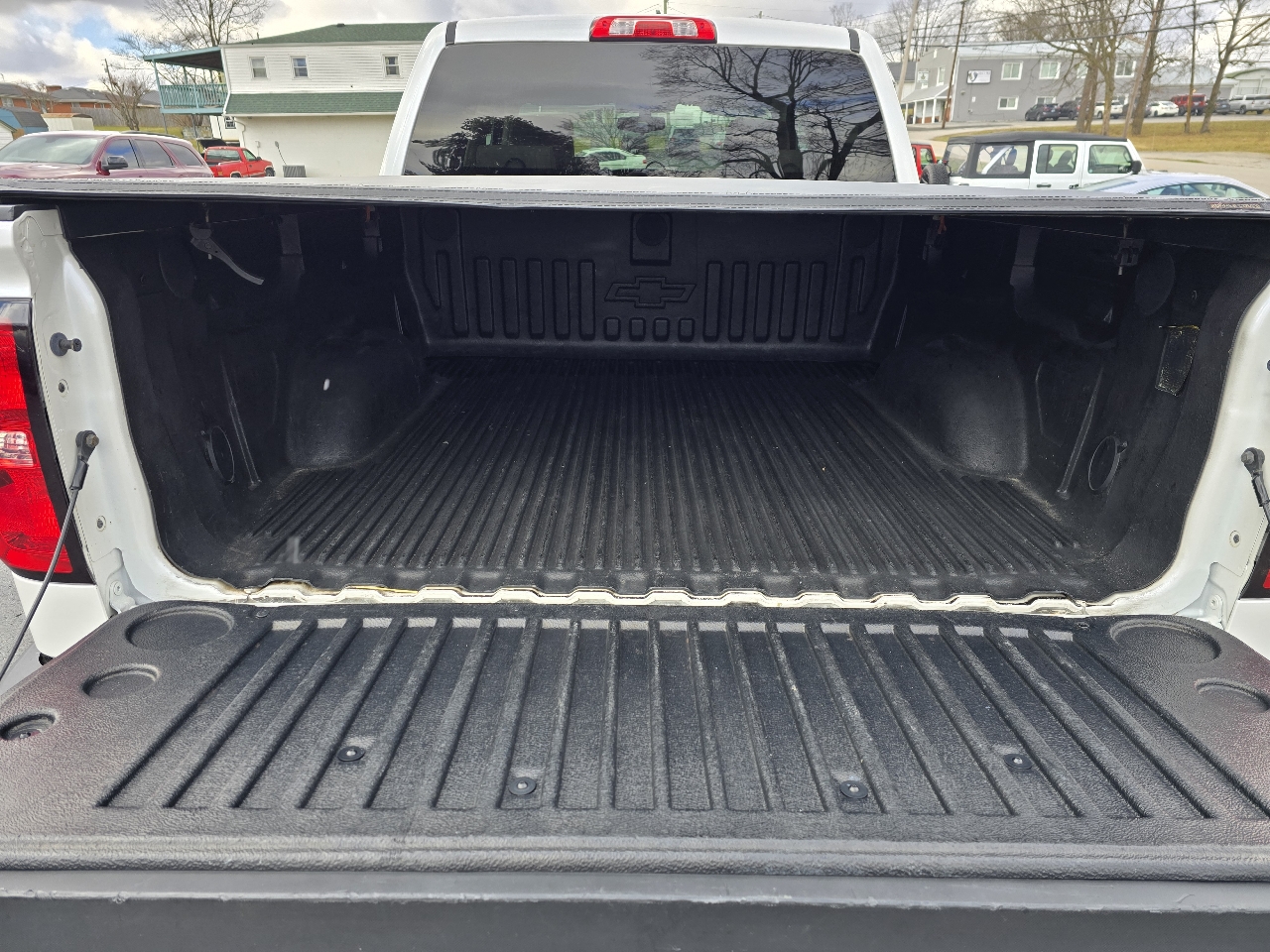 Chevrolet Silverado 1500 4WD Crew Cab 143.5" LT 2017