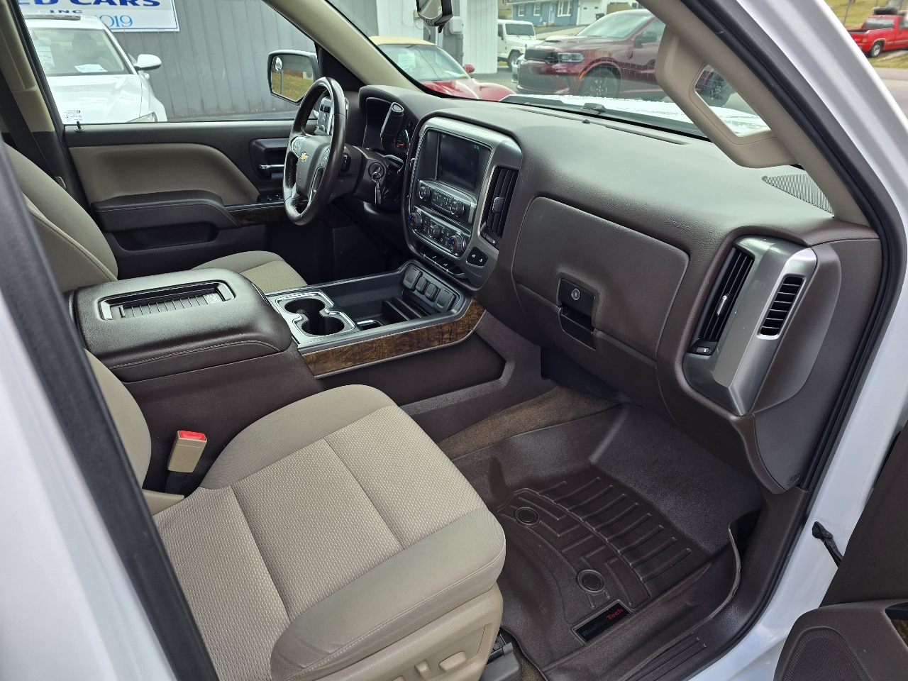 Chevrolet Silverado 1500 4WD Crew Cab 143.5" LT 2017