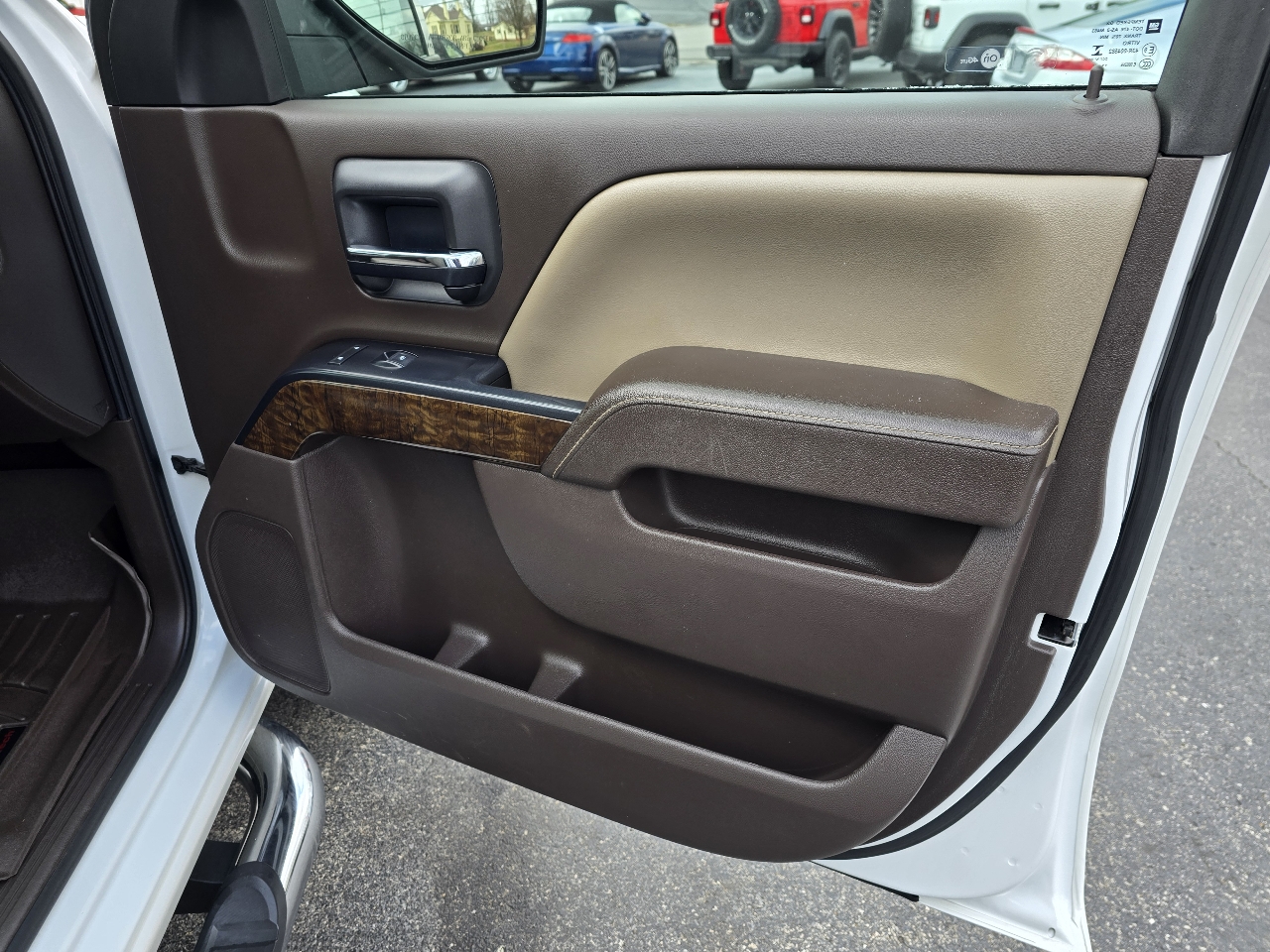 Chevrolet Silverado 1500 4WD Crew Cab 143.5" LT 2017