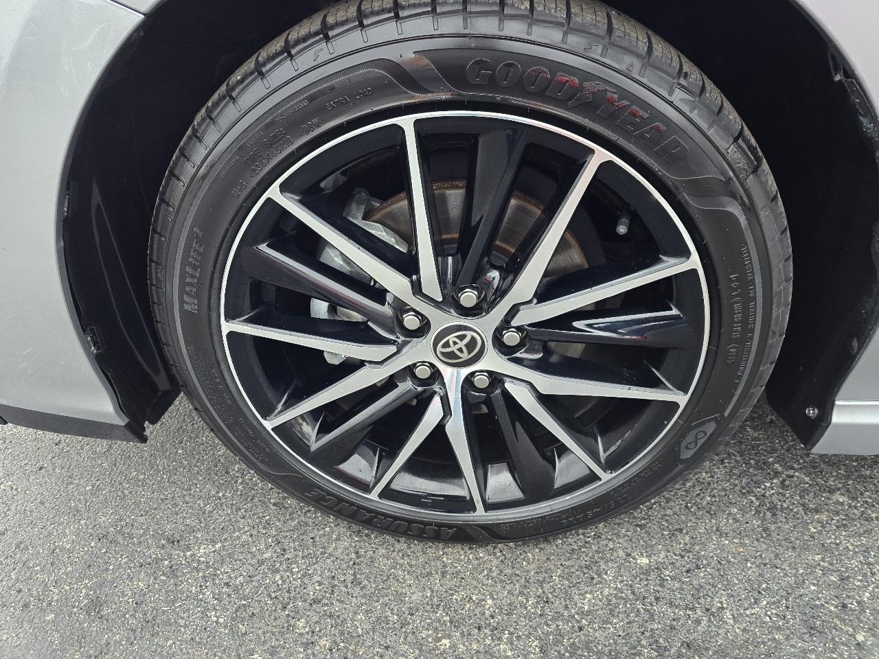 Toyota Camry SE 2023