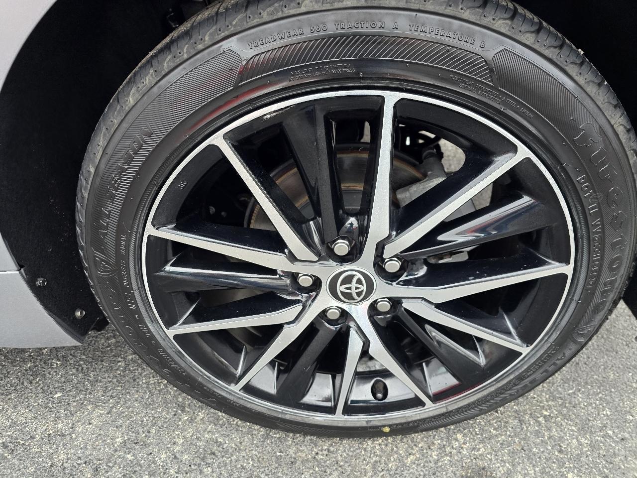 Toyota Camry SE 2023