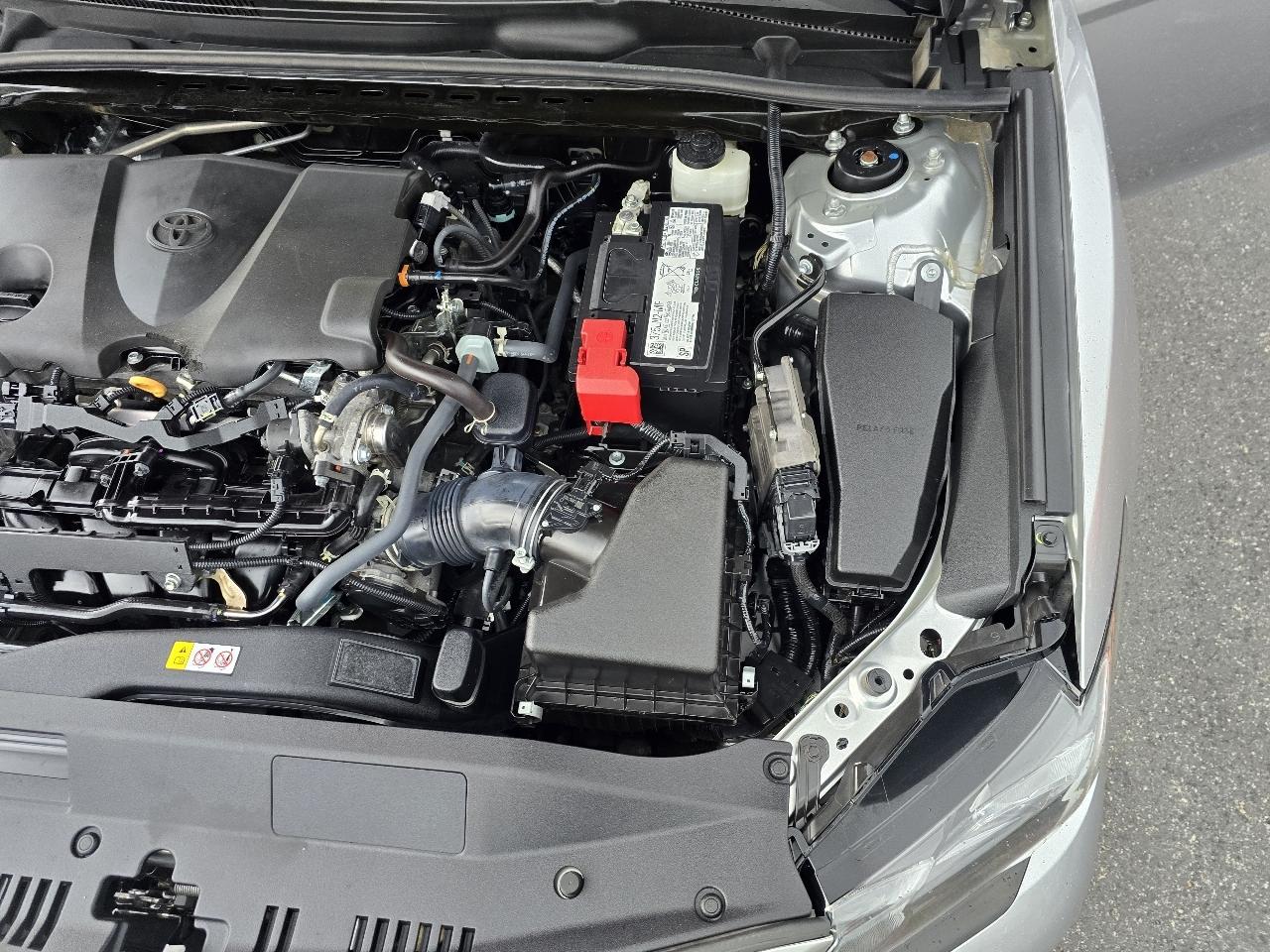 Toyota Camry SE 2023