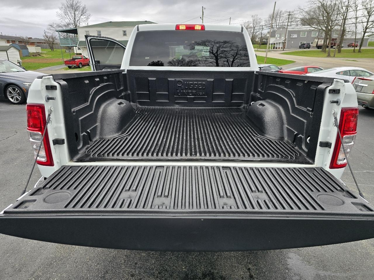 RAM 2500 4WD Crew Cab 149" Big Horn 2024
