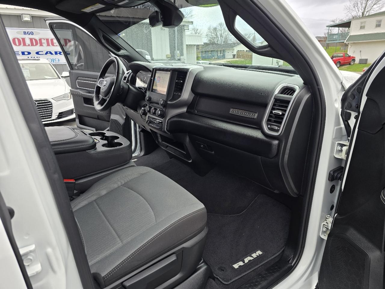 RAM 2500 4WD Crew Cab 149" Big Horn 2024