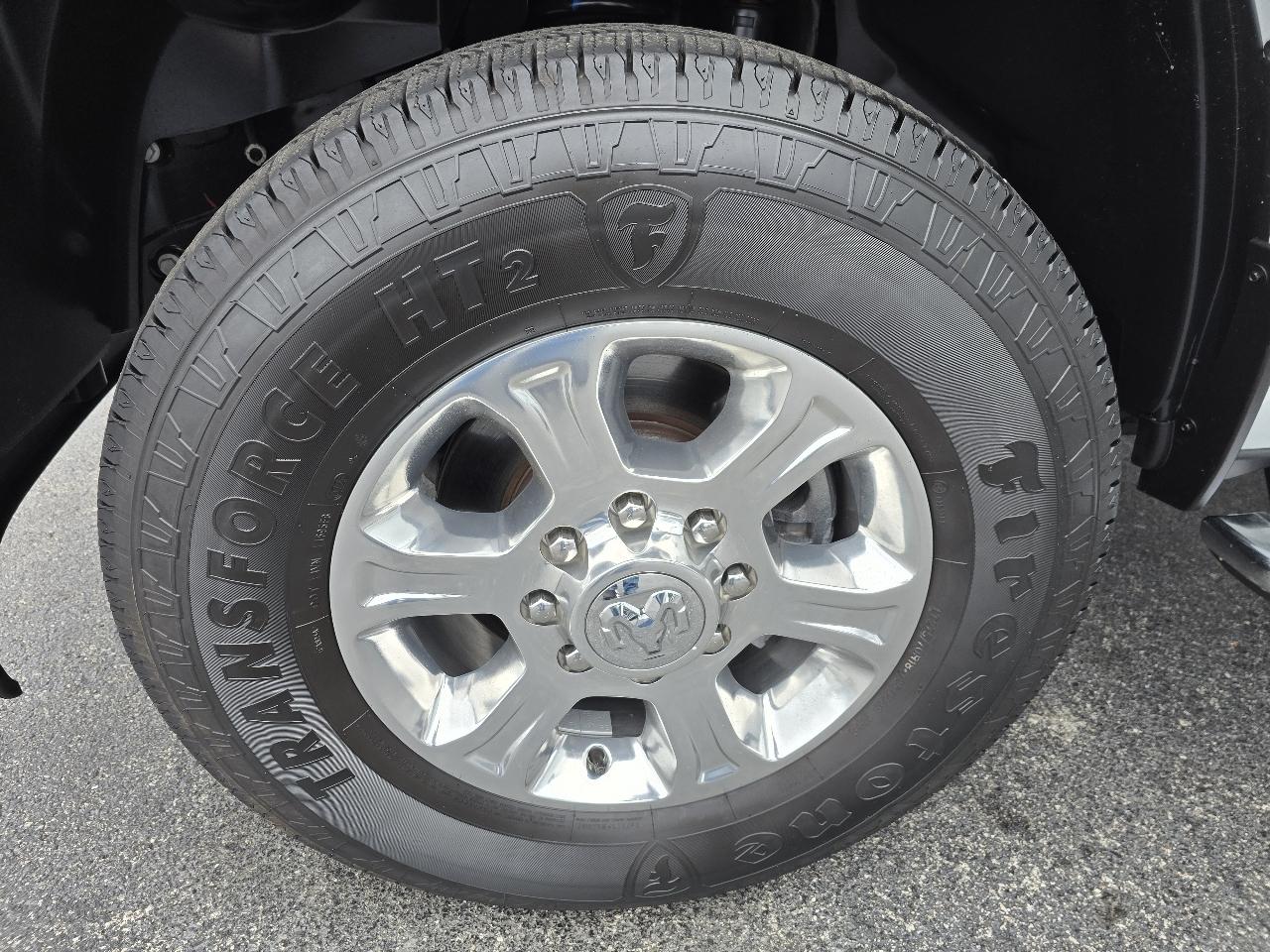 RAM 2500 4WD Crew Cab 149" Big Horn 2024