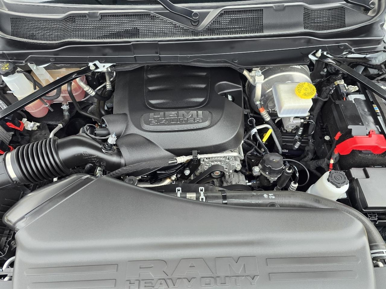 RAM 2500 4WD Crew Cab 149" Big Horn 2024