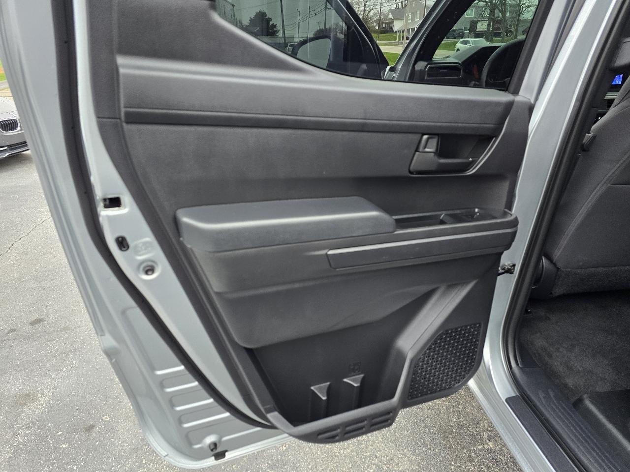 Toyota Tacoma SR Double Cab 4WD 2024