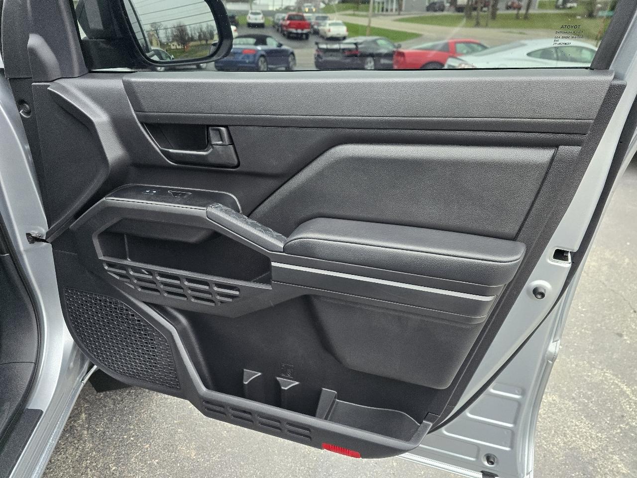 Toyota Tacoma SR Double Cab 4WD 2024