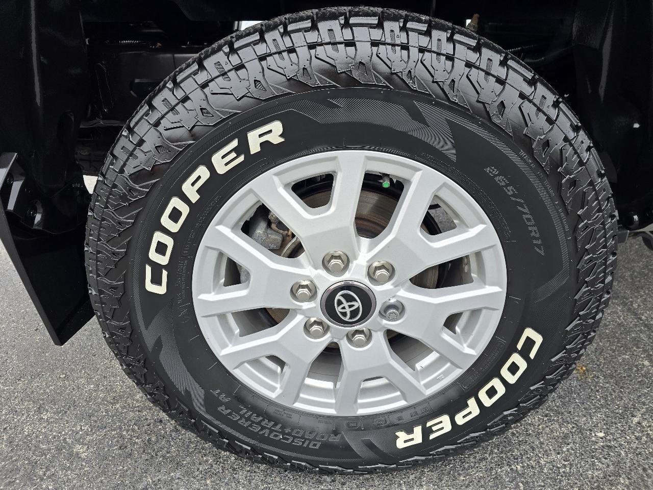 Toyota Tacoma SR Double Cab 4WD 2024