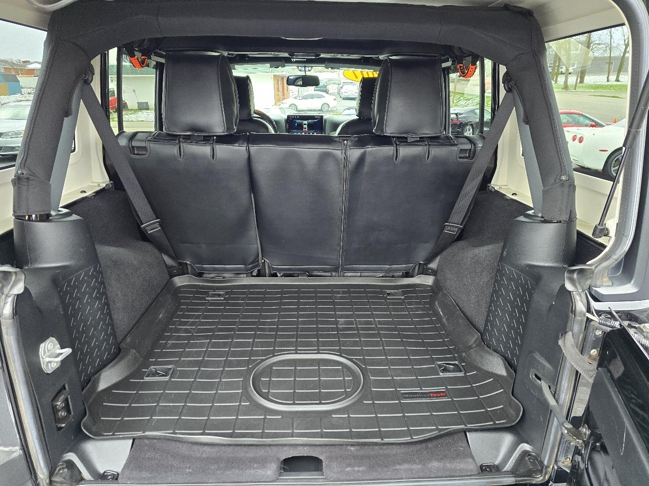 Jeep Wrangler Unlimited Sport 4WD 2017