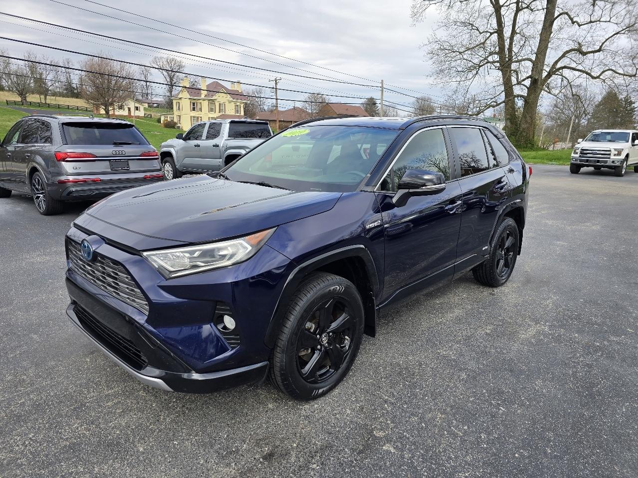 2019 Toyota RAV4 Hybrid XSE