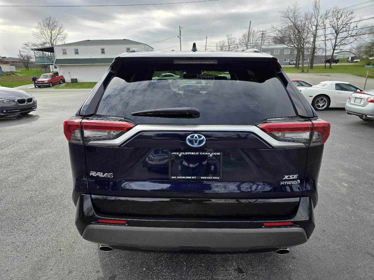 Toyota RAV4 Hybrid XSE 2019