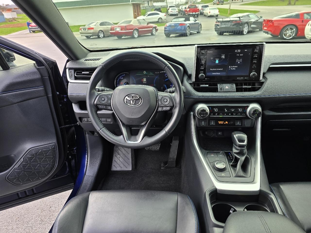 Toyota RAV4 Hybrid XSE 2019