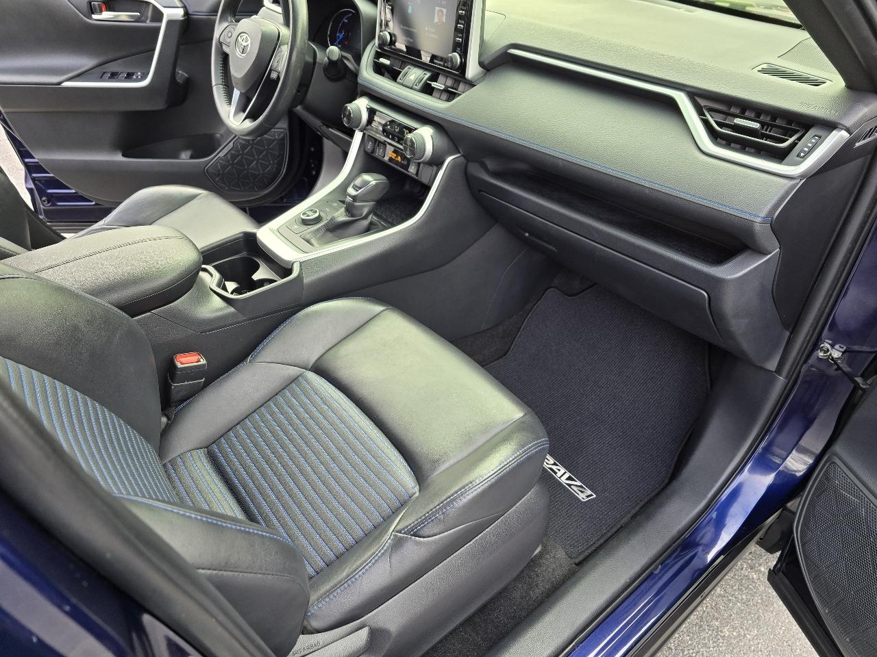 Toyota RAV4 Hybrid XSE 2019