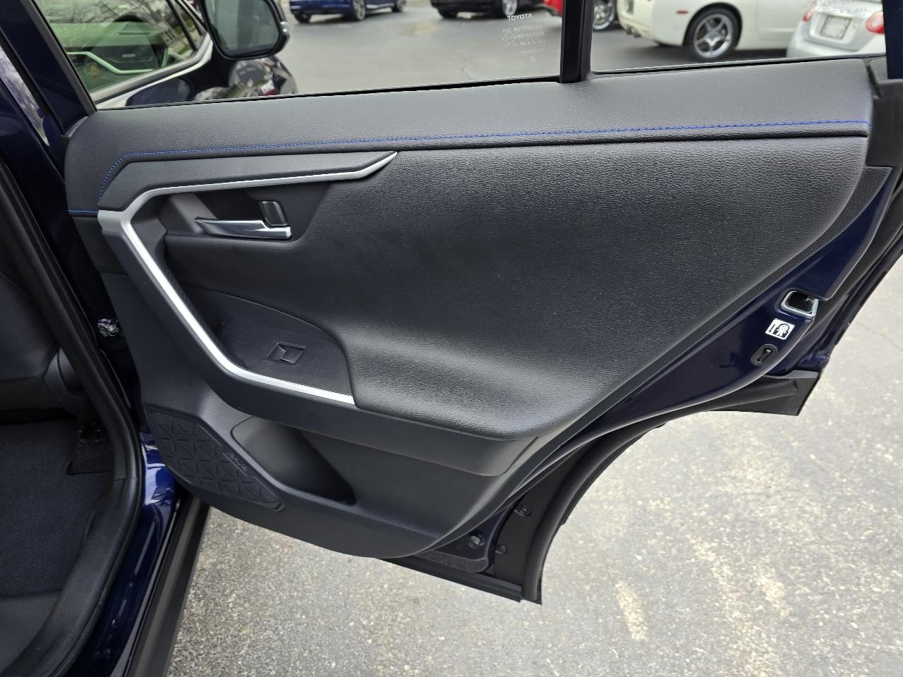 Toyota RAV4 Hybrid XSE 2019