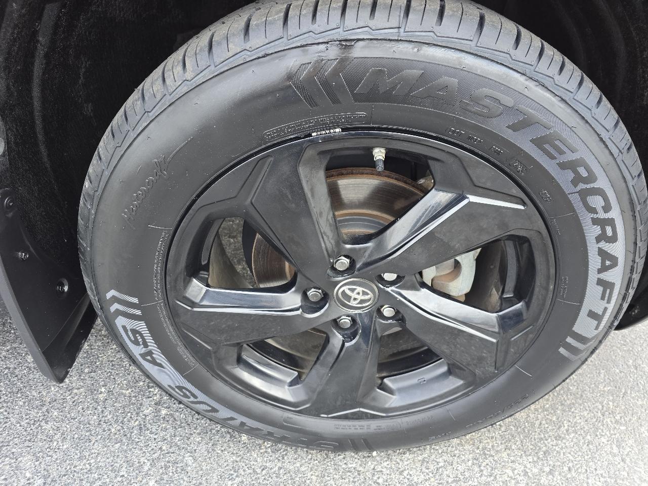 Toyota RAV4 Hybrid XSE 2019