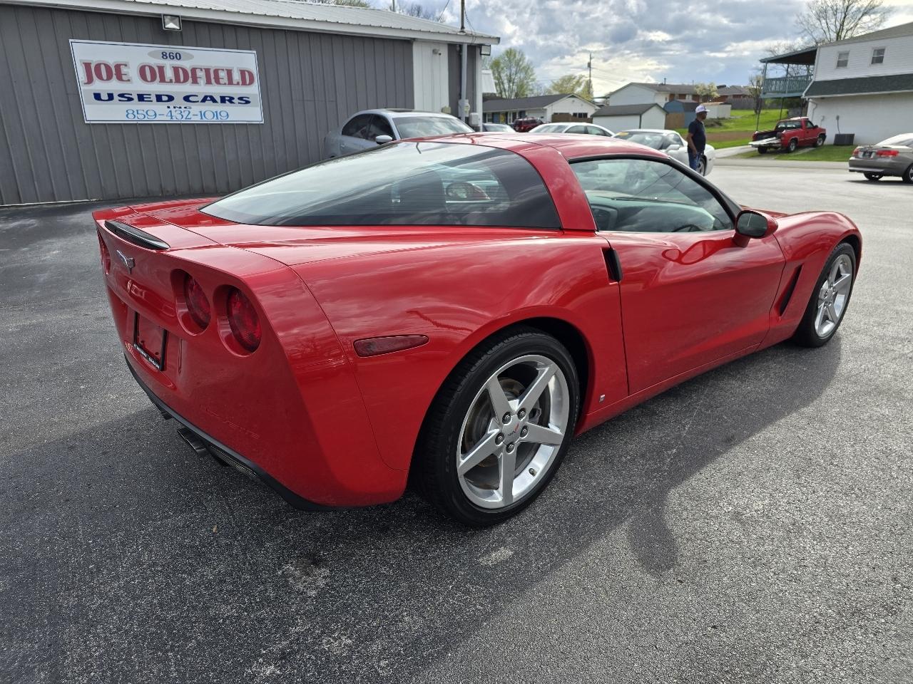 Chevrolet Corvette 2LT 2D Coupe 2006