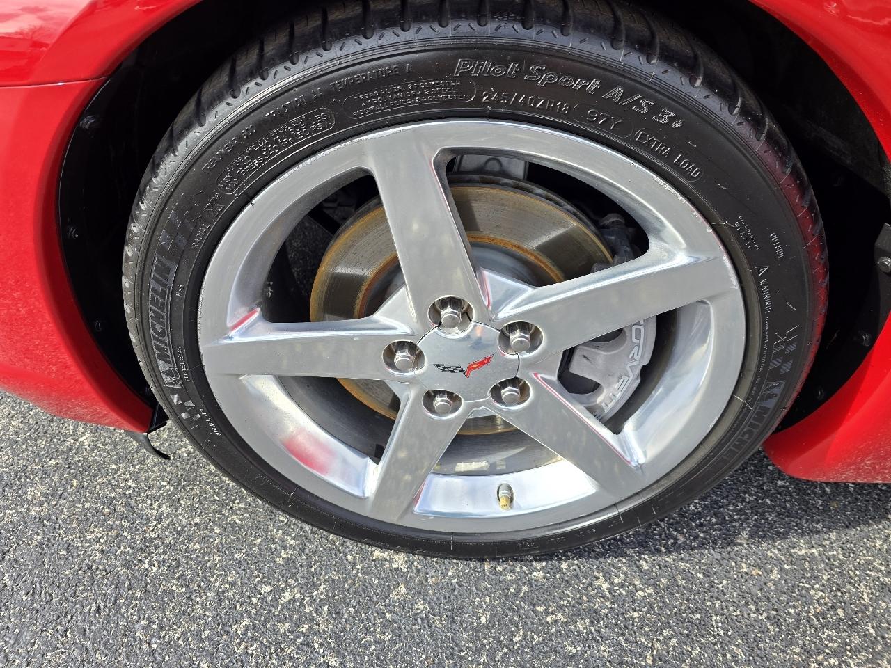 Chevrolet Corvette 2LT 2D Coupe 2006