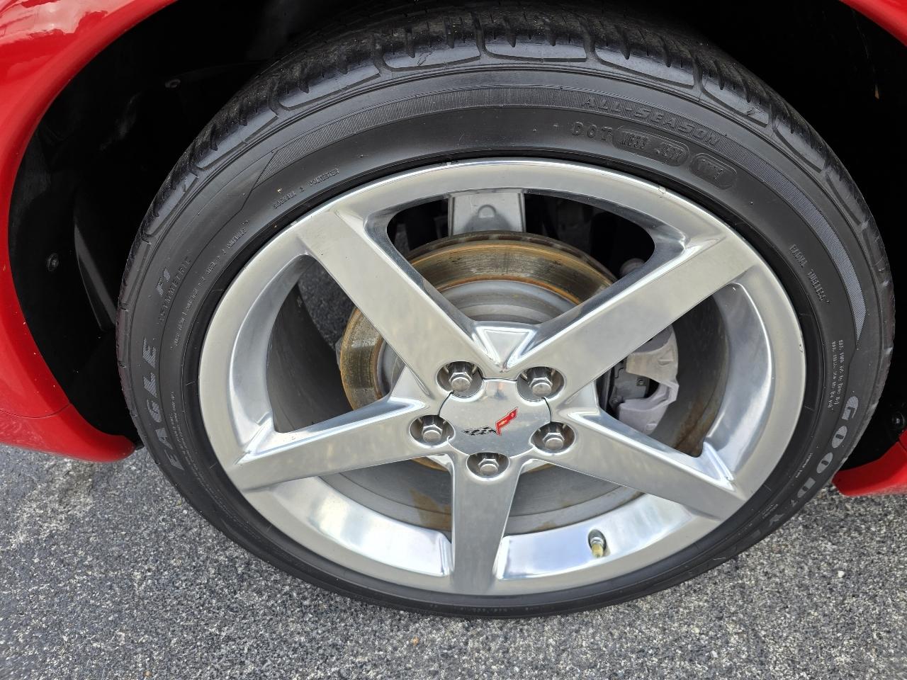 Chevrolet Corvette 2LT 2D Coupe 2006