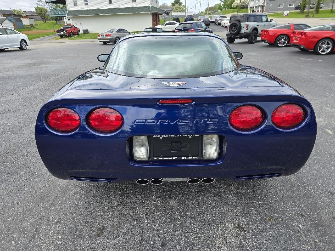 Chevrolet Corvette Coupe 2004