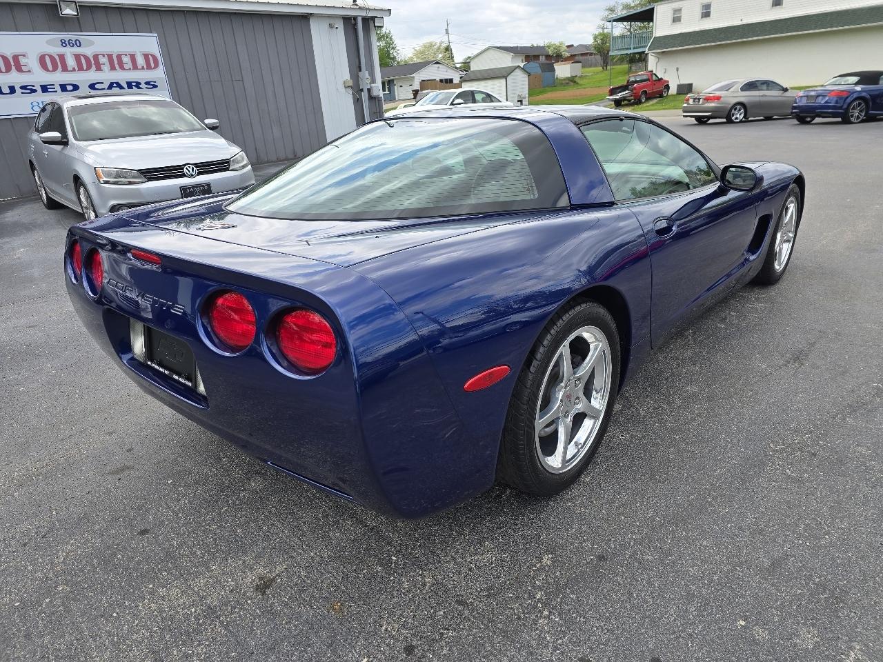 Chevrolet Corvette Coupe 2004