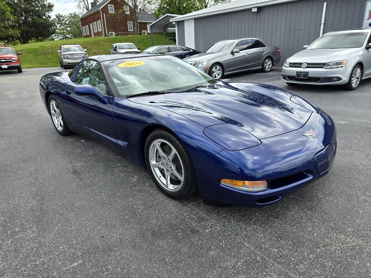 Chevrolet Corvette Coupe 2004