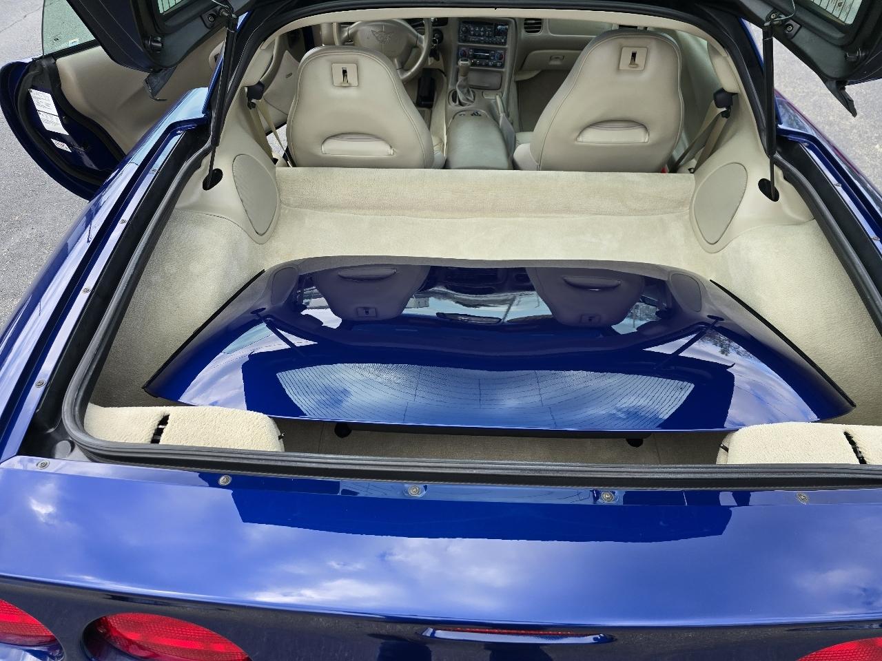 Chevrolet Corvette Coupe 2004