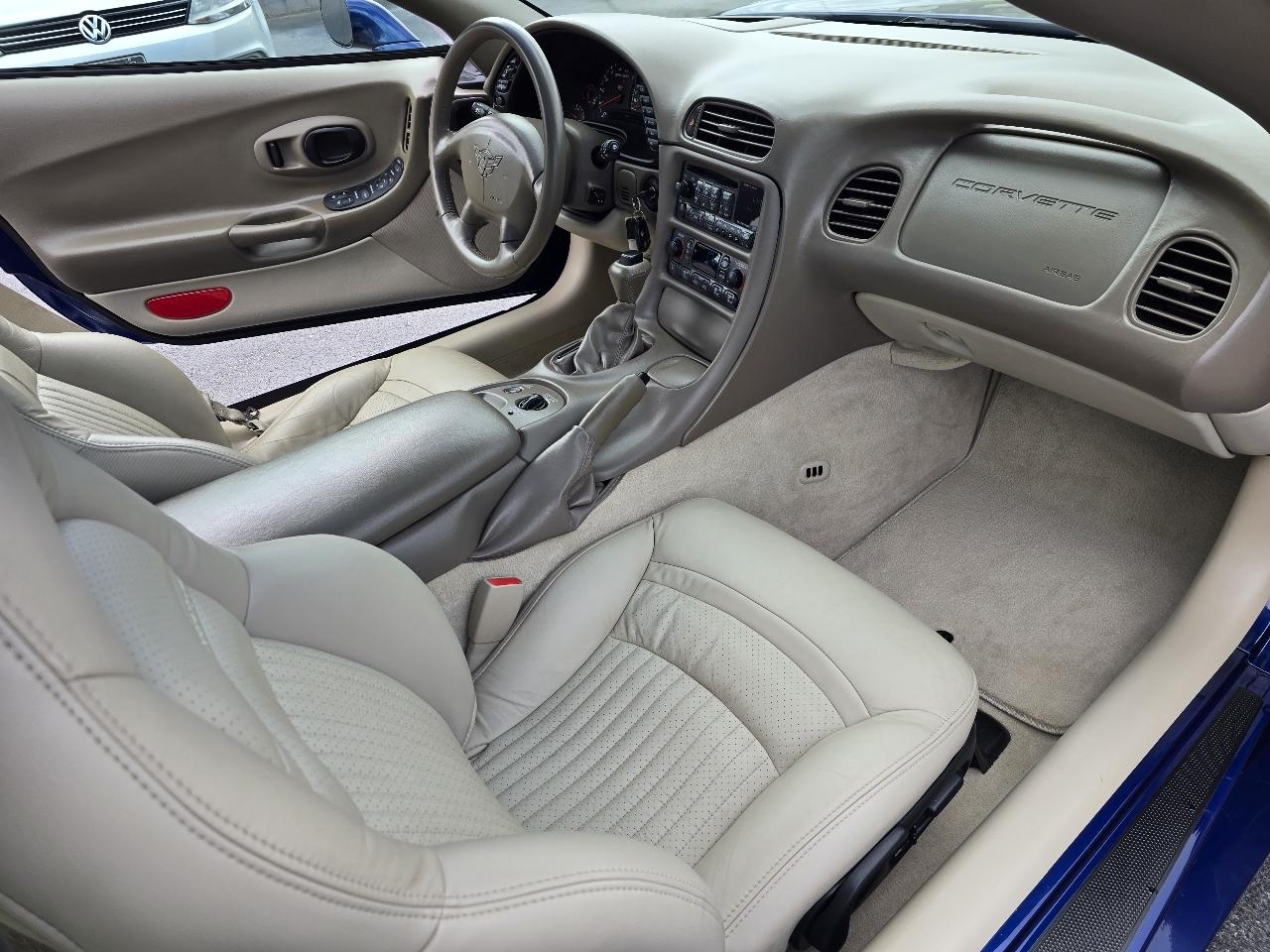 Chevrolet Corvette Coupe 2004