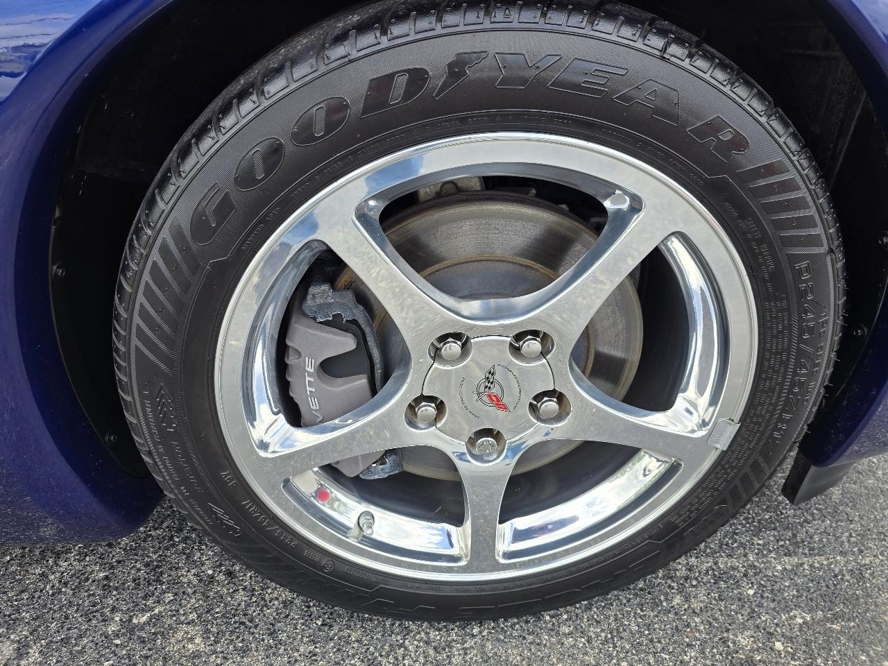 Chevrolet Corvette Coupe 2004