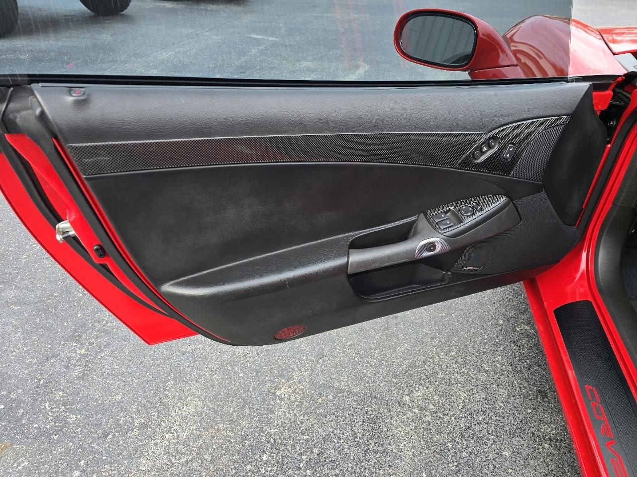 Chevrolet Corvette 2LT Coupe Automatic 2005