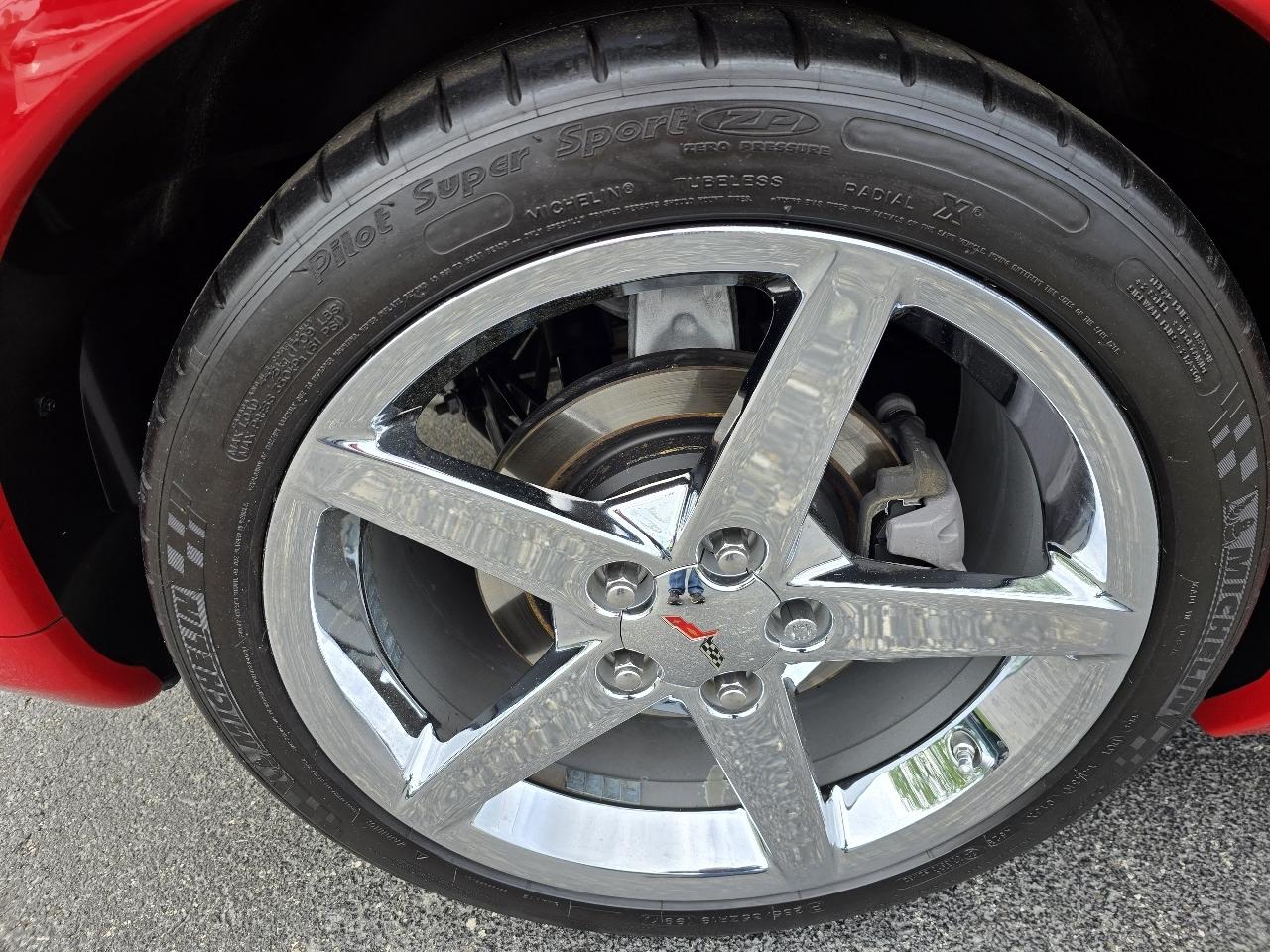 Chevrolet Corvette 2LT Coupe Automatic 2005