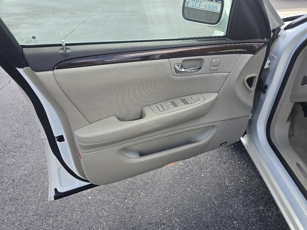 Cadillac DTS 4dr Sdn Luxury I 2007